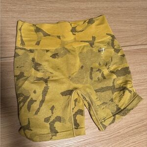 Gymshark Yellow Camo Seamless Shorts
